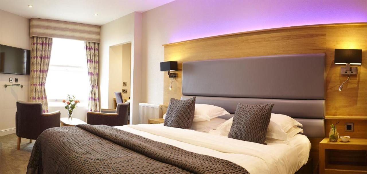Double Sea View,836081051:JPEG